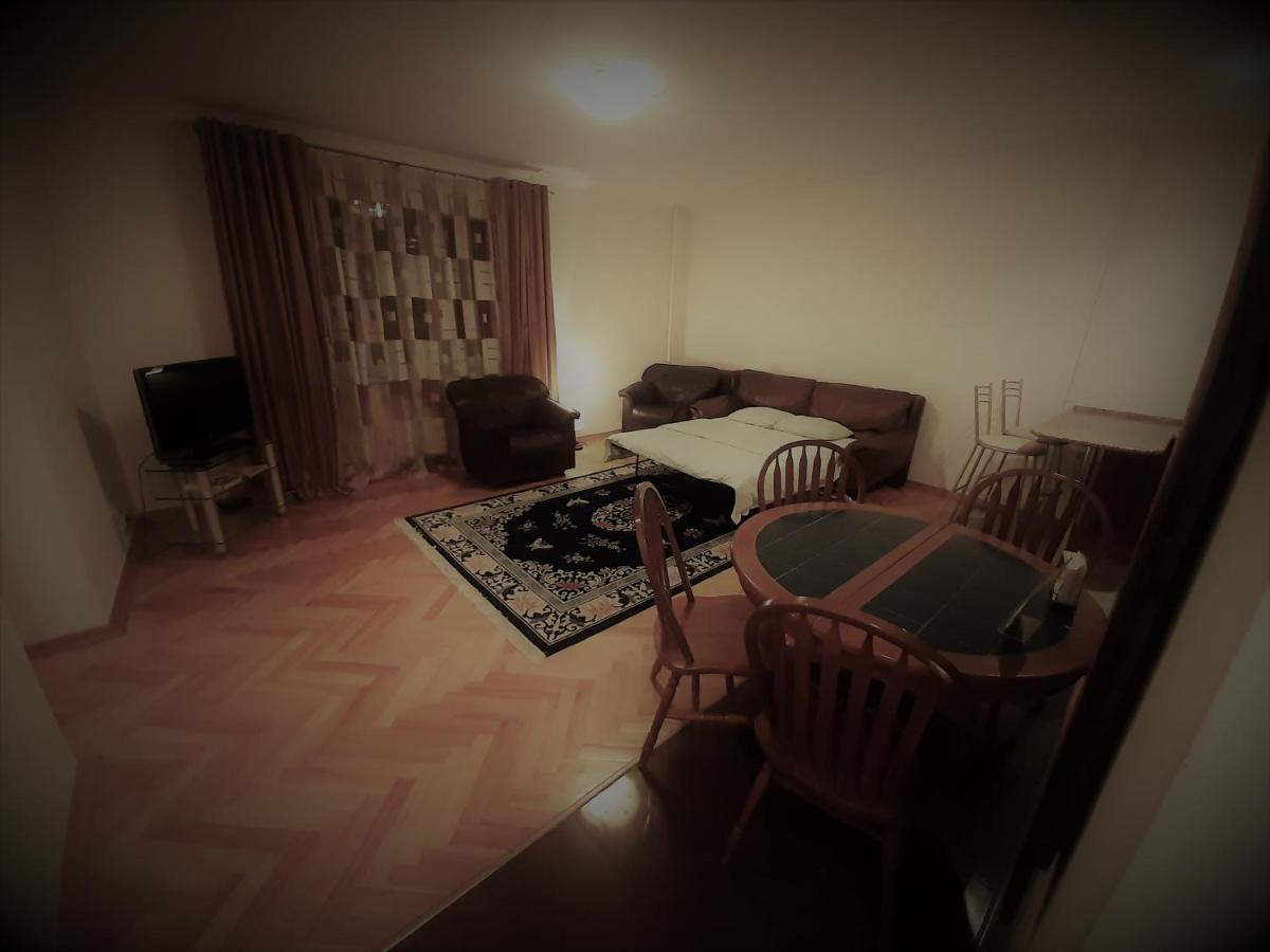 Apartment On Myasnikova 34 Mińsk Zewnętrze zdjęcie