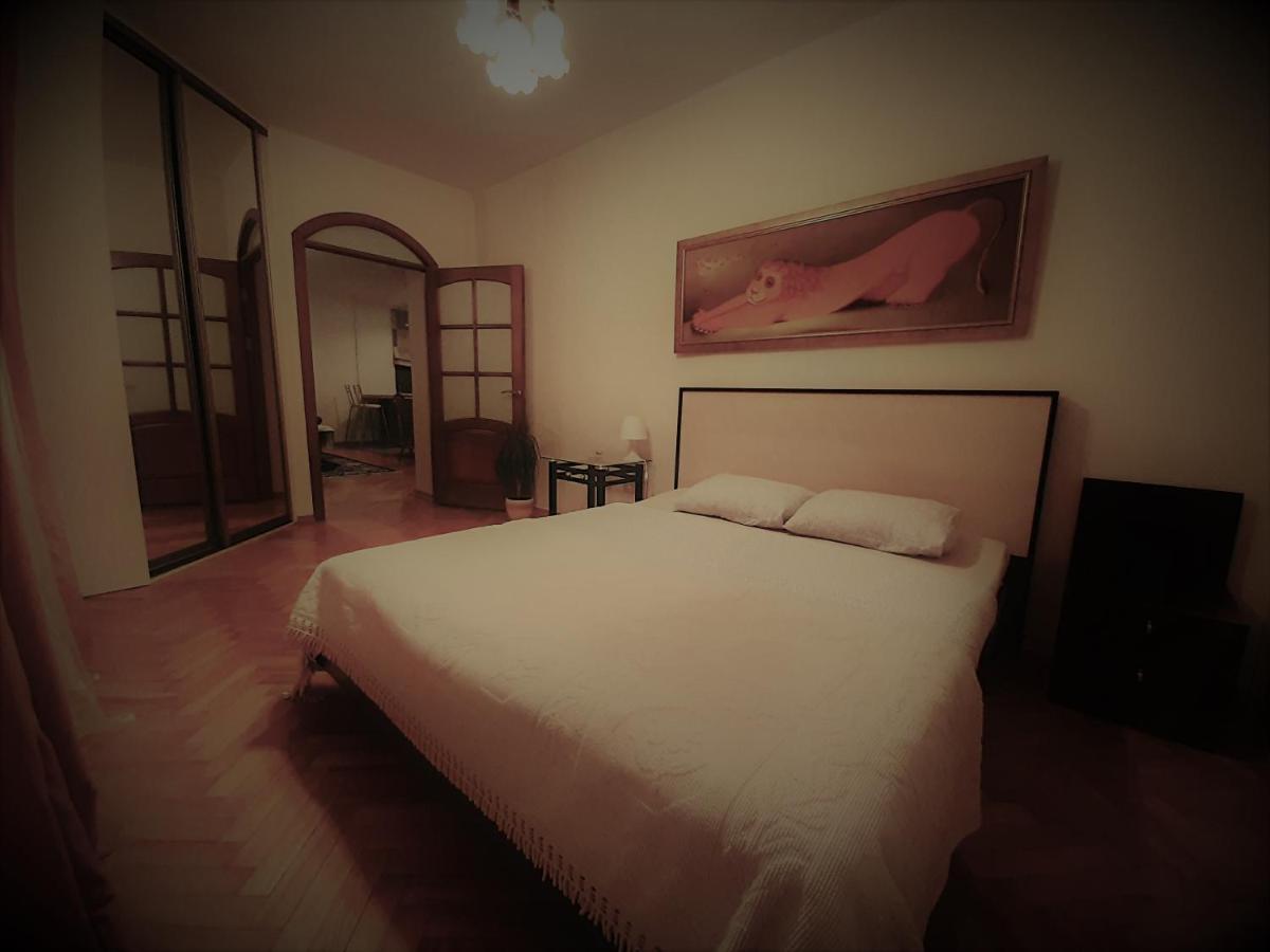 Apartment On Myasnikova 34 Mińsk Zewnętrze zdjęcie