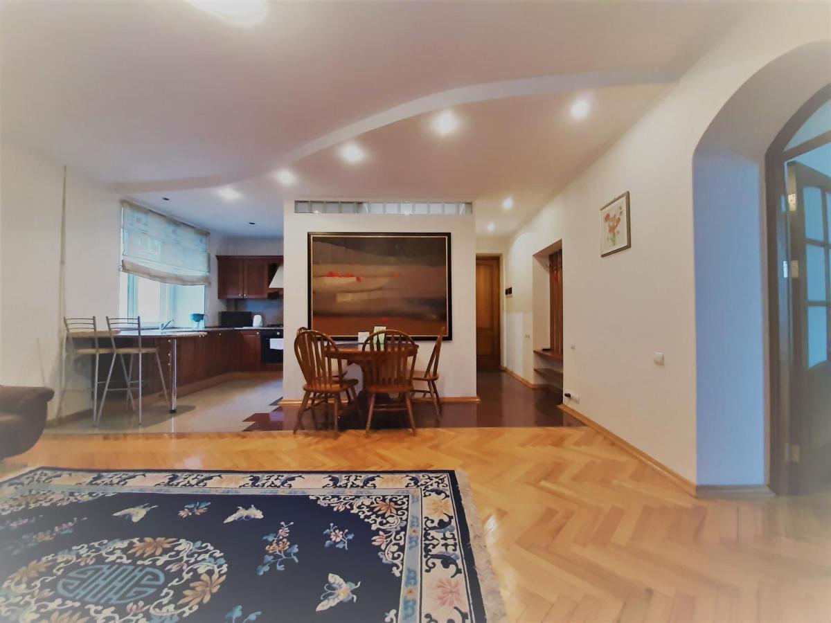 Apartment On Myasnikova 34 Mińsk Zewnętrze zdjęcie
