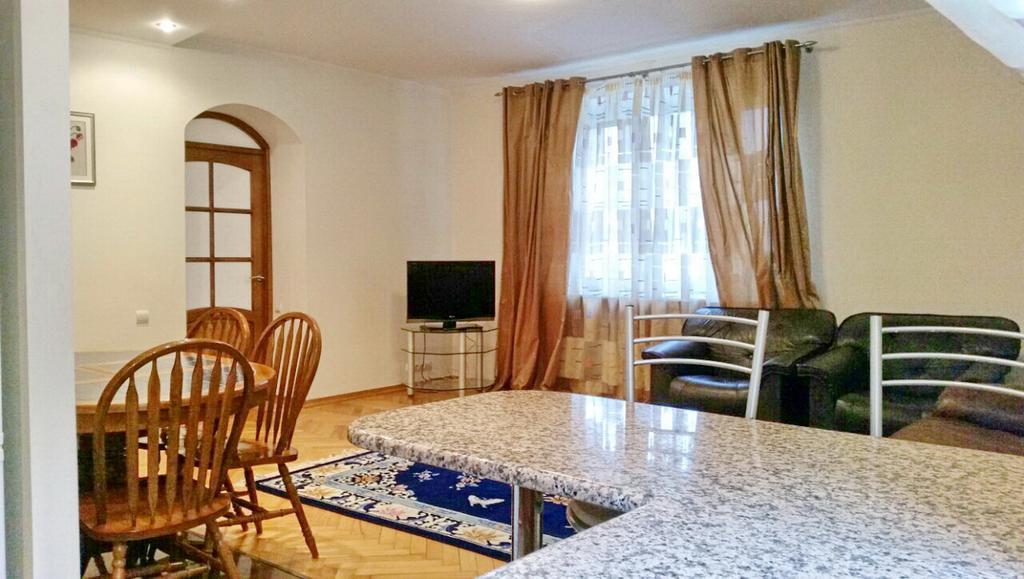 Apartment On Myasnikova 34 Mińsk Zewnętrze zdjęcie
