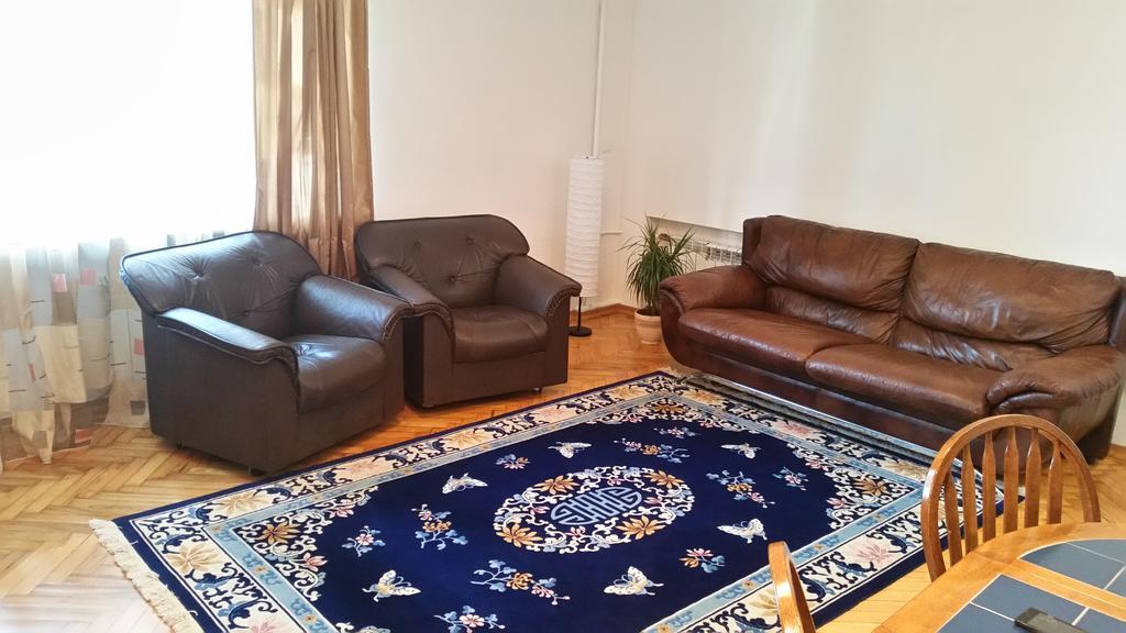Apartment On Myasnikova 34 Mińsk Zewnętrze zdjęcie